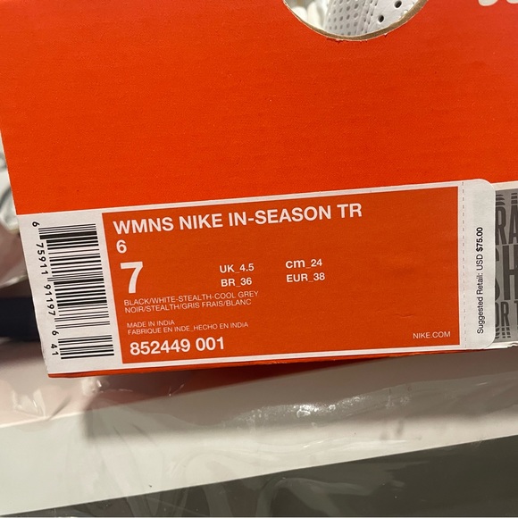 SOLD - Nike Women’s White Trainers - Picture 4 of 5